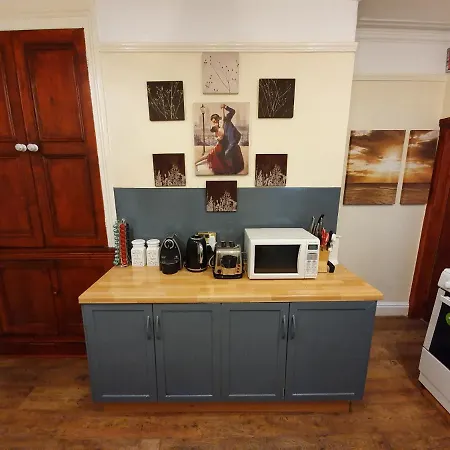 Luxury & Character Perfect For Leisure & Work *