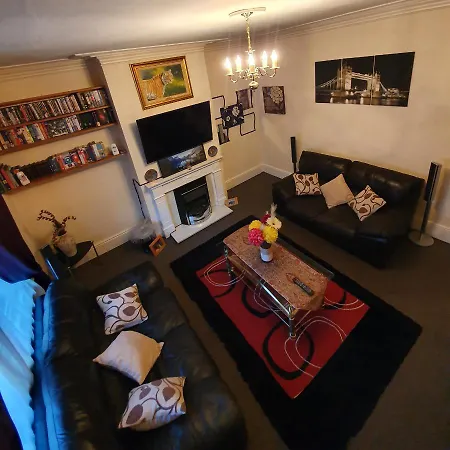 Homestay Luxury & Character Perfect For Leisure & Work *