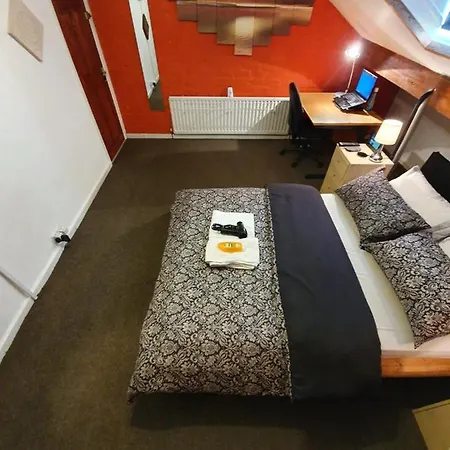 Luxury & Character Perfect For Leisure & Work *